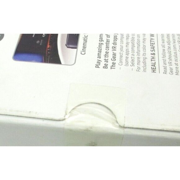 Samsung Gear VR Virtual Reality Headset - SM-R323NBKAXAR NEW SEALED - Picture 4 of 9